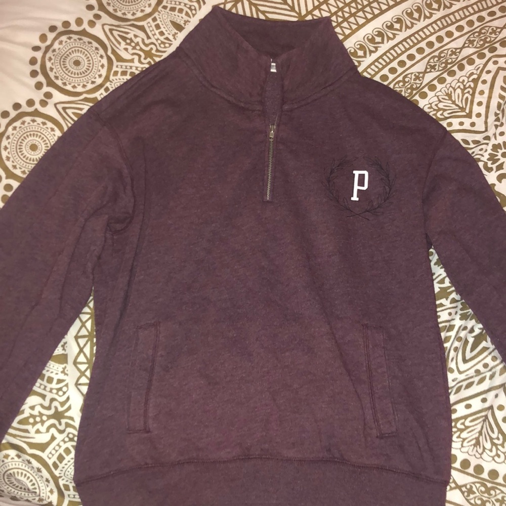 VS Quarter Zip Sweatshirt